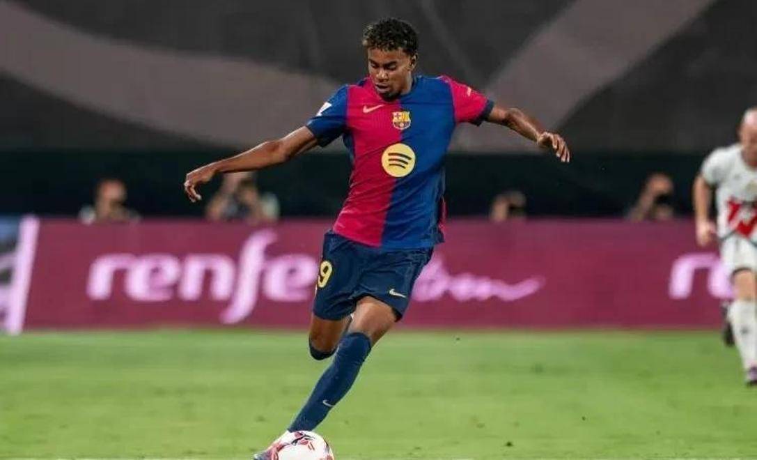 《尘白禁区》针对角色性别问题发布公告：删除男性角色