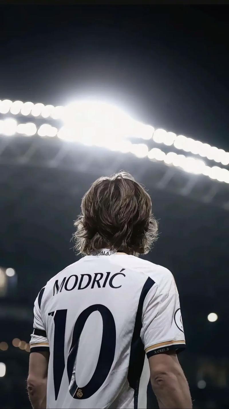 哈兰德继续刷新英超进球纪录